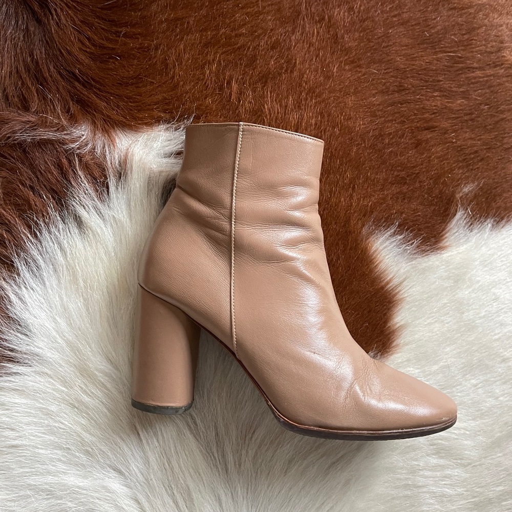 Size 39 leather boots (size 8) - Picture 4 of 12